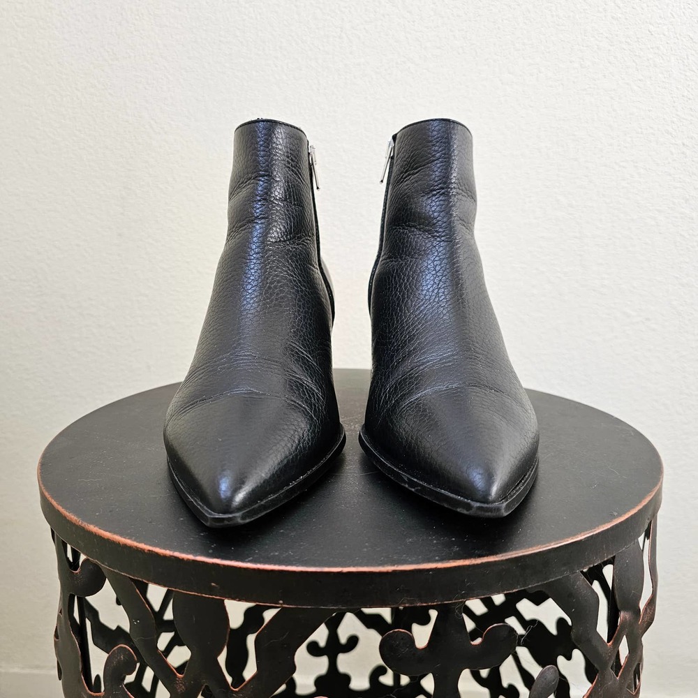 EVERLANE Women's The Boss Boot Pebbled Leather Black Zipper Bootie Sz 8.5